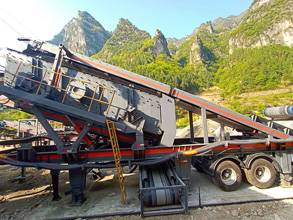 时产315-720吨高三斜霞石砂石料设备